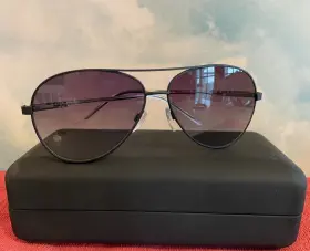 Dk304s-001 Dkny 886895498333 Sunglasses Black Frame W. Clear Sides Includes Case Unisex
