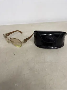 Fs411 Fendi Woman Beige Belt Buckle Glasses 718