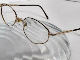 Linda Design 1087d Eyeglasses Frames Gold 50 19 125 Narrow Slim Petite Small