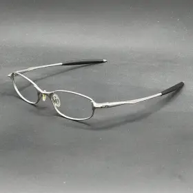 9265-041925-48.95 Oakley Chop Top 2.0 Ti Eyeglasses Frame Silver-tone 49-19-138 Used 9265-041925-48.95 Oakley Chop Top 2.0 Ti Eyeglasses Frame Silver-tone 49-19-138 Used