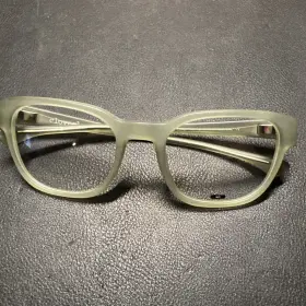 Ox1078-0751 Oakley Cloverleaf Satin Olive New Old Stock