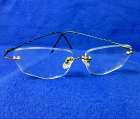 111b-1 Ottica Veneta Eyeglasses Rimless Black Wire Red Accent Frames 50-20-140 111b-1 Ottica Veneta Eyeglasses Rimless Black Wire Red Accent Frames 50-20-140