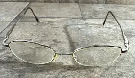 51-19-135m Saks Fifth Avenue S5a146 1f2 Gold Half Rim Flex Eyeglasses Frame G14
