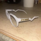 Oakley Hstn OX8139-0850 21 140 White Frames Only Pre-owned. Price: $50.00.