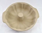 Pampered Chef Stoneware Fluted Bundt Pan Family Heritage Collection 12 Inch Used. Price: $19.99.